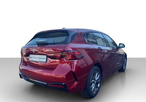 BMW 120, 2025