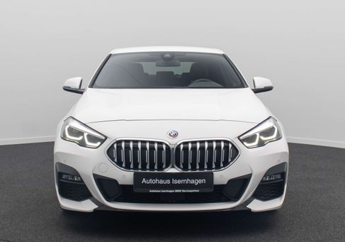 BMW 218, 2022