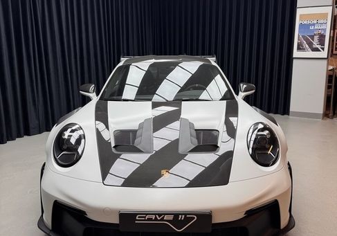 Porsche, 2023