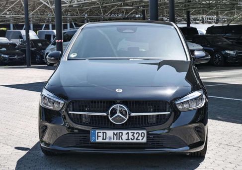 Mercedes-Benz B 180, 2026 2