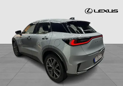 Lexus, 2025