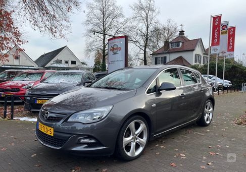 Opel Astra, 2012