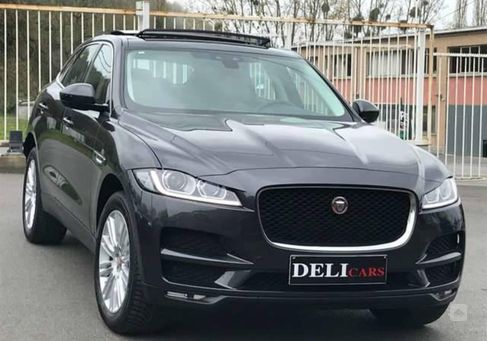 Jaguar F-Pace, 2016