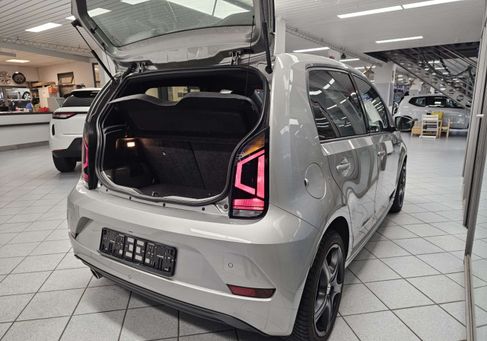 Volkswagen up!, 2019