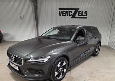 Volvo V60 Cross Country, 2021