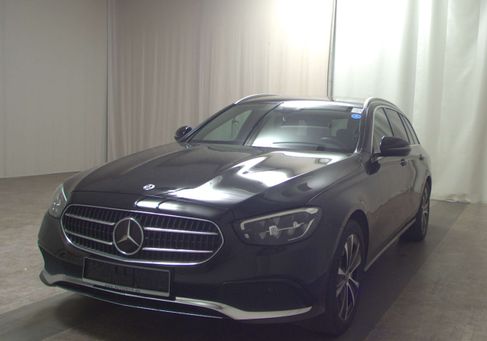 Mercedes-Benz E 300, 2022 2