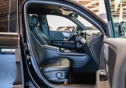 Mercedes-Benz GLB 180, 2022