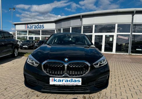 BMW 118, 2022