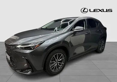 Lexus NX, 2025