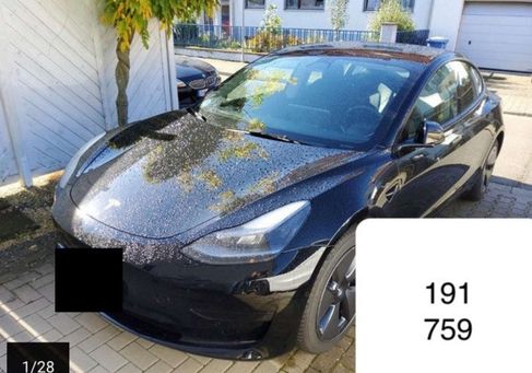 Tesla Model 3, 2022