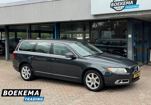 Volvo V70, 2012