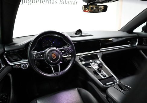 Porsche Panamera, 2018
