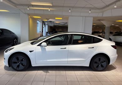 Tesla Model 3, 2021