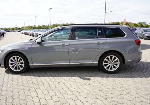 Volkswagen Passat Variant, 2022 3