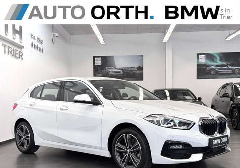 BMW 120, 2022