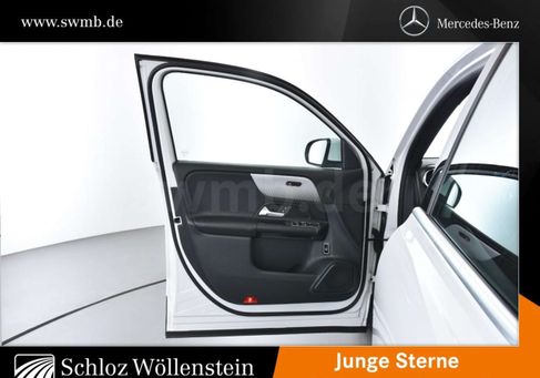 Mercedes-Benz GLB 200, 2022