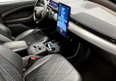 Ford Mustang Mach-E, 2021