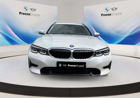 BMW 320, 2022