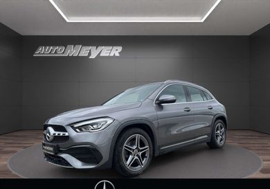 Mercedes-Benz GLA 200, 2022