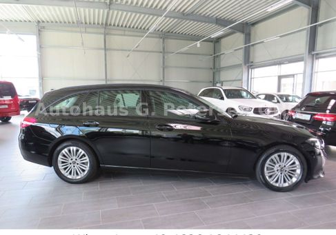 Mercedes-Benz C 220, 2023