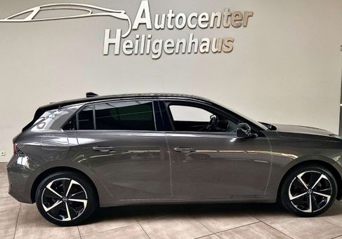 Opel Astra, 2025