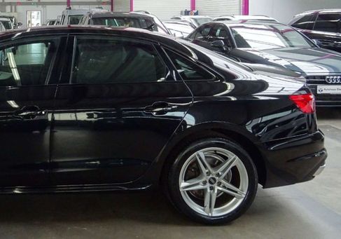 Audi A4, 2022