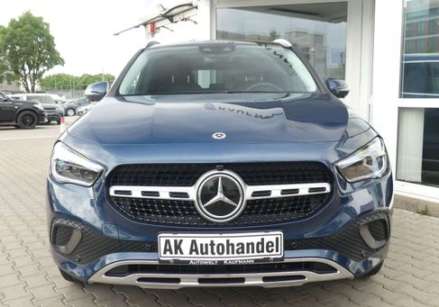 Mercedes-Benz GLA 250, 2021