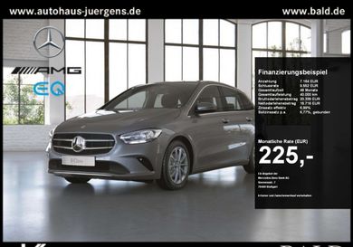 Mercedes-Benz B 180, 2022