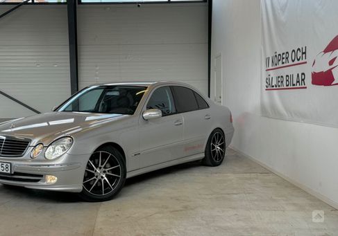 Mercedes-Benz E 320, 2003