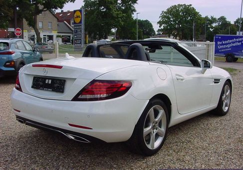 Mercedes-Benz SLC 180, 2018 3