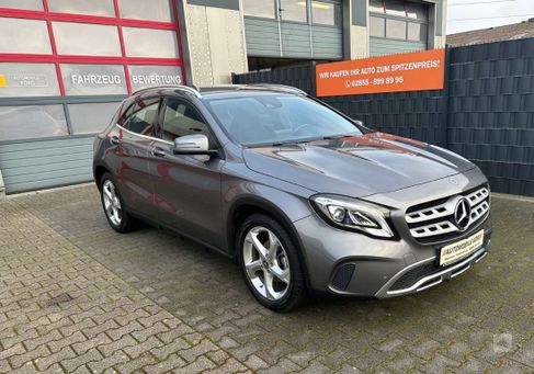 Mercedes-Benz GLA 180, 2018