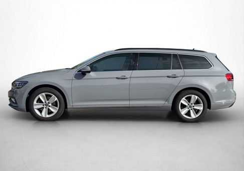 Volkswagen Passat Variant, 2023 3