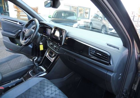 Volkswagen T-Roc, 2022 3