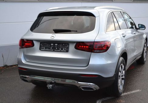 Mercedes-Benz GLC 200, 2021