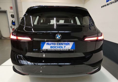 BMW 218, 2024