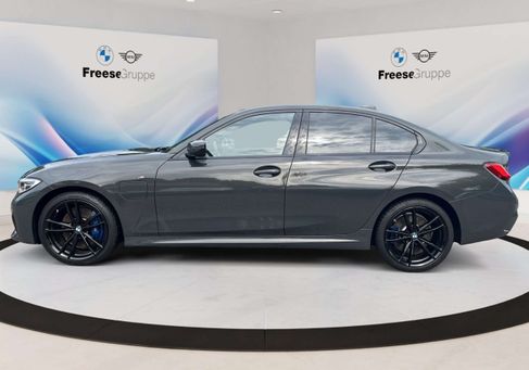 BMW 330, 2020