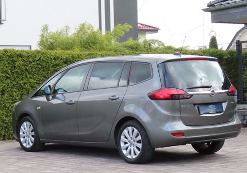 Opel Zafira, 2018
