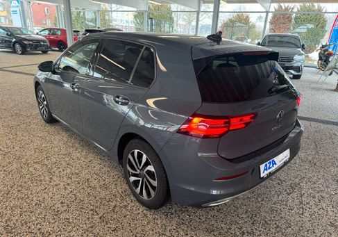 Volkswagen Golf, 2023 3