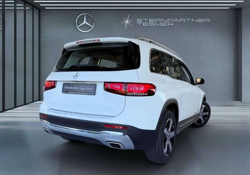Mercedes-Benz GLB 180, 2022