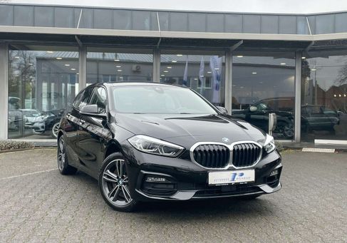 BMW 120, 2022
