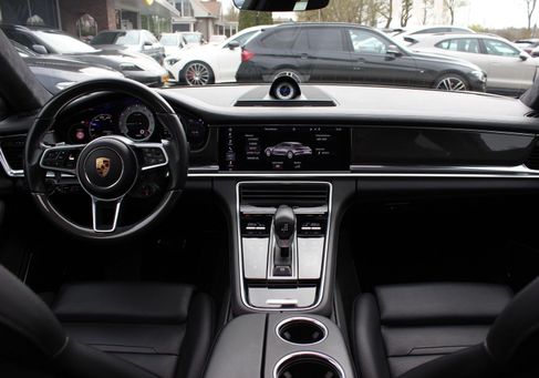 Porsche Panamera, 2020
