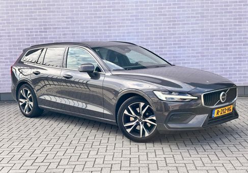 Volvo V60, 2022 3