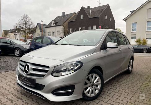 Mercedes-Benz B 180, 2017