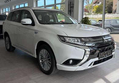 Mitsubishi Outlander, 2020