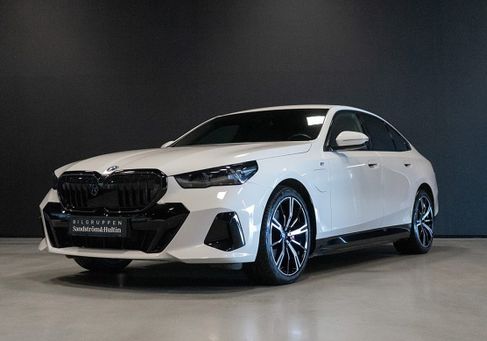 BMW 550, 2024