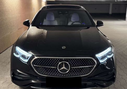 Mercedes-Benz E 220, 2024
