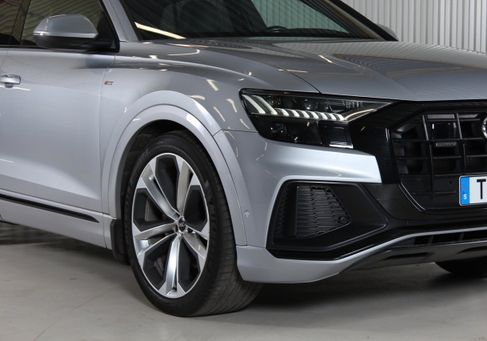 Audi Q8, 2020