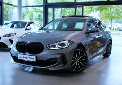 BMW 118, 2024