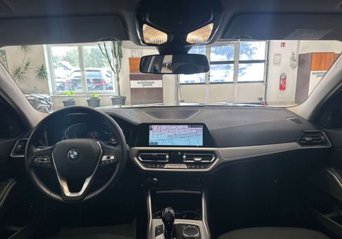 BMW 320, 2021