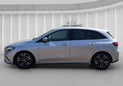 Mercedes-Benz B 200, 2023